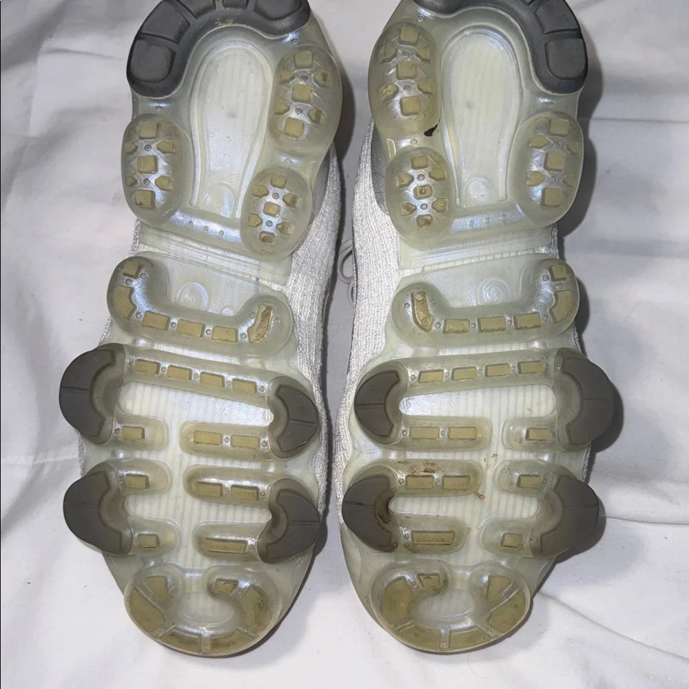 Nike Air VaporMax Kids 6Y White Gray Running Sneakers Youth Athletic
